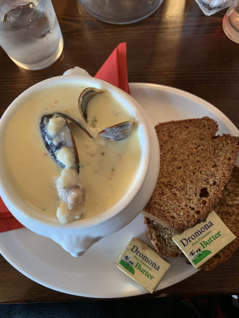 Hearty Seafood Chowder