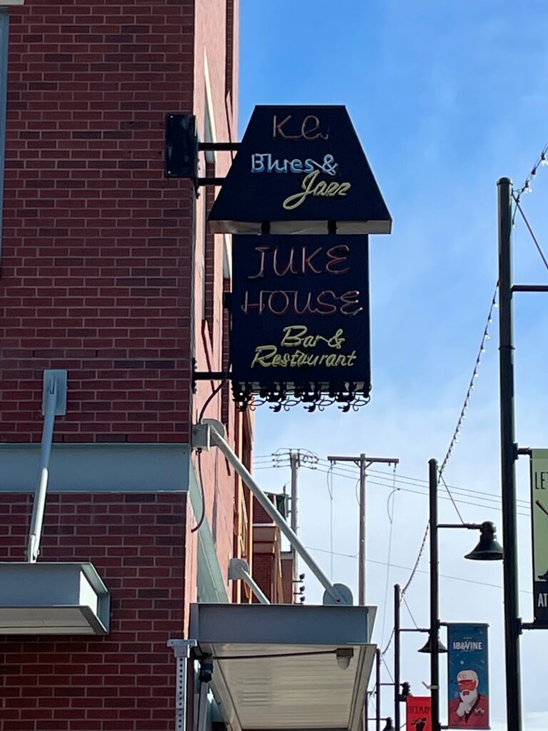 The KC Juke House features live jazz and a restaurant.