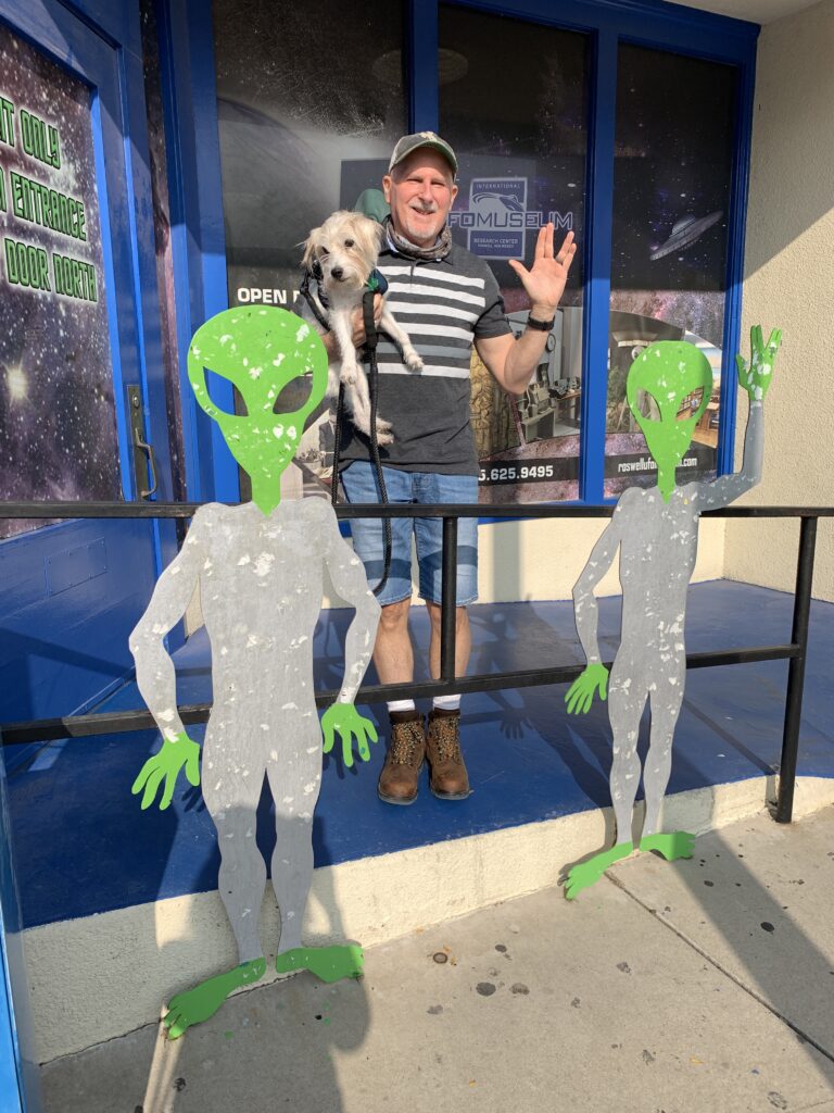 Posing with the little green men in Roswell NM