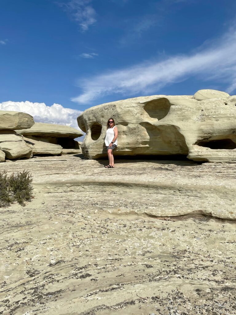 Huge rocks at Sand Bench View Area Utah