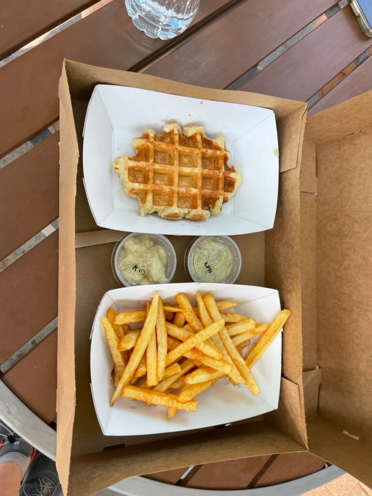 Waffle, frites and dipping sauce to go from Bruges