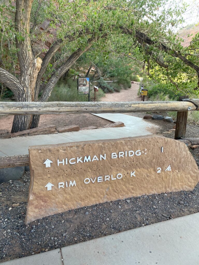 Hickman Bridge Trailhead Capitol Reef