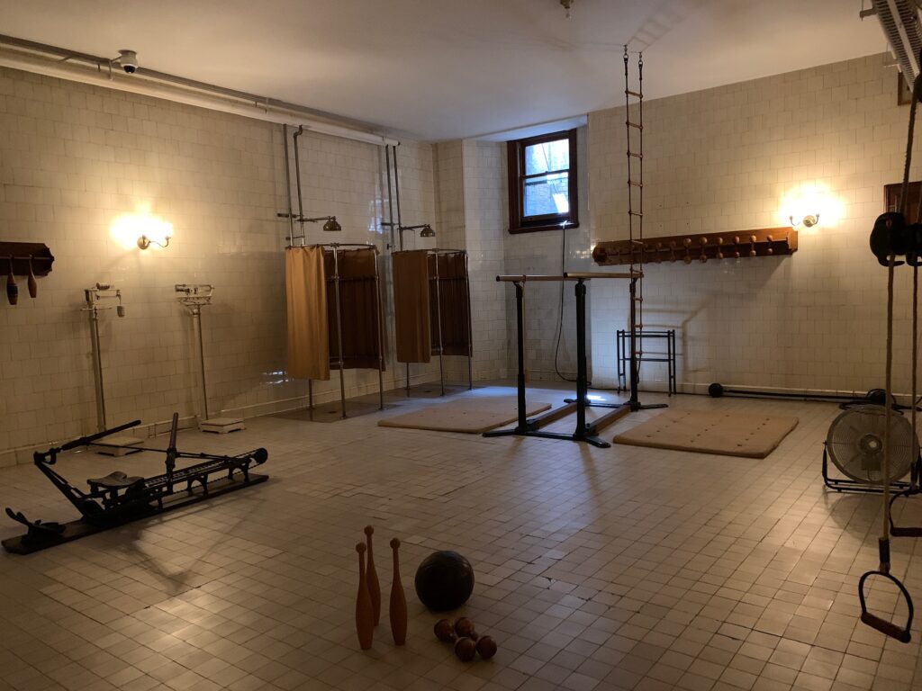 Gym with showers Biltmore