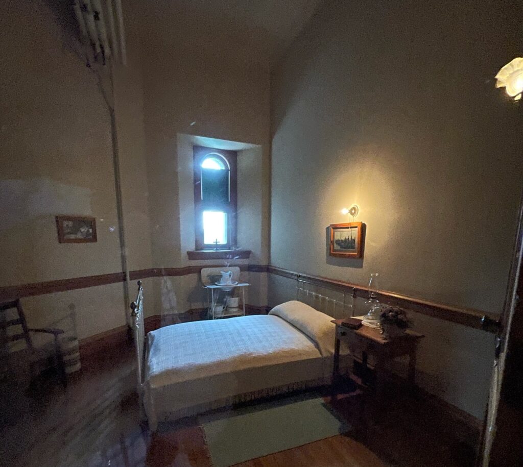 Biltmore servant's private bedroom