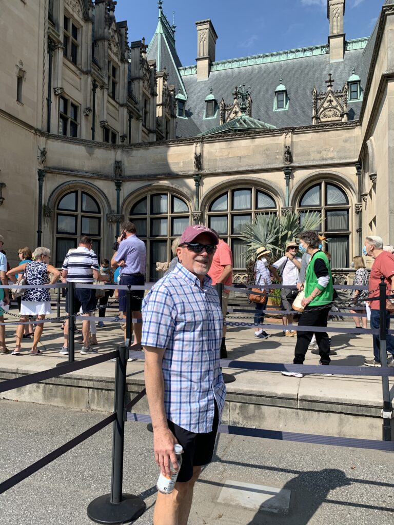Lining up for tour at Biltmore 