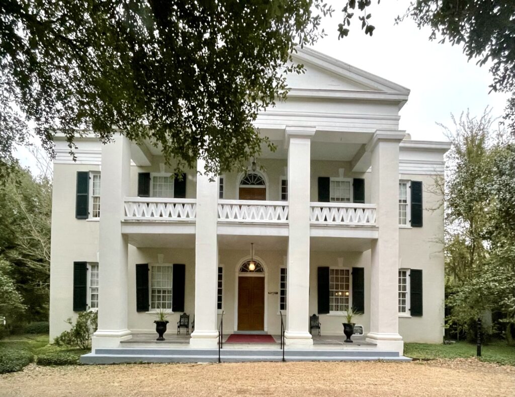 Monmouth antebellum home in Natchez